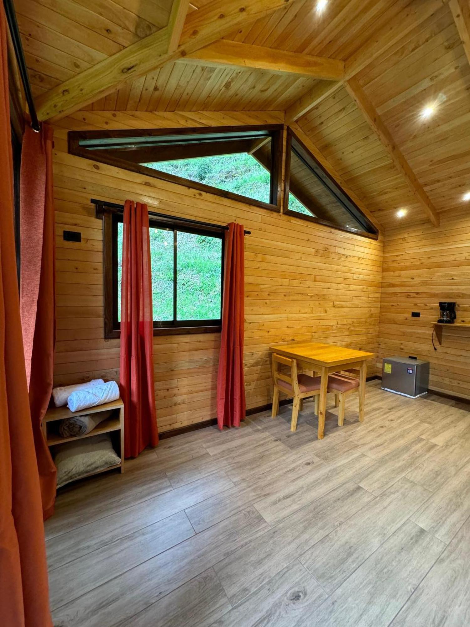 Entre Arboles Lodge San Gerardo de Dota Exterior foto